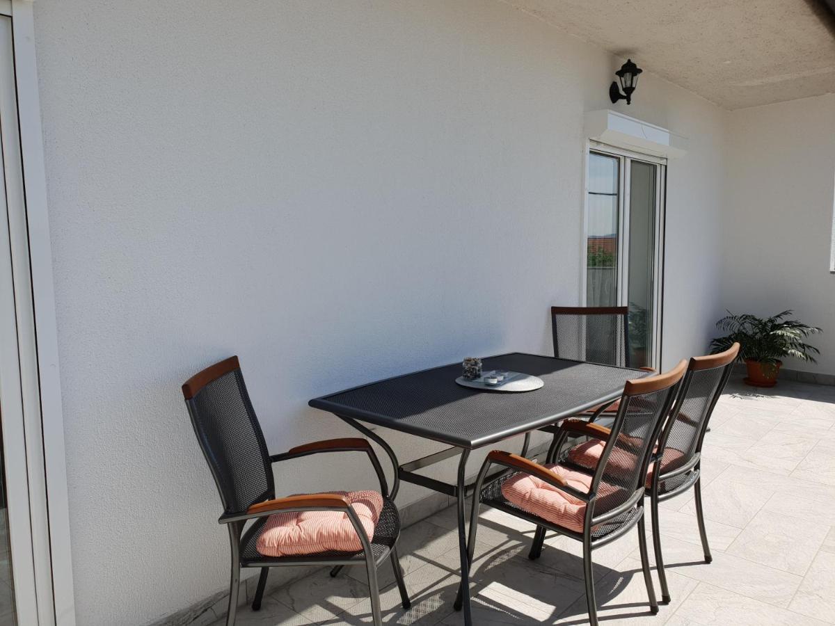 Apartment Marina Senj  Luaran gambar